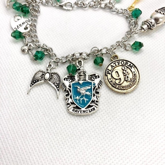 HARRY Potter Ravenclaw Charm Bracelet - Picture 4 of 8